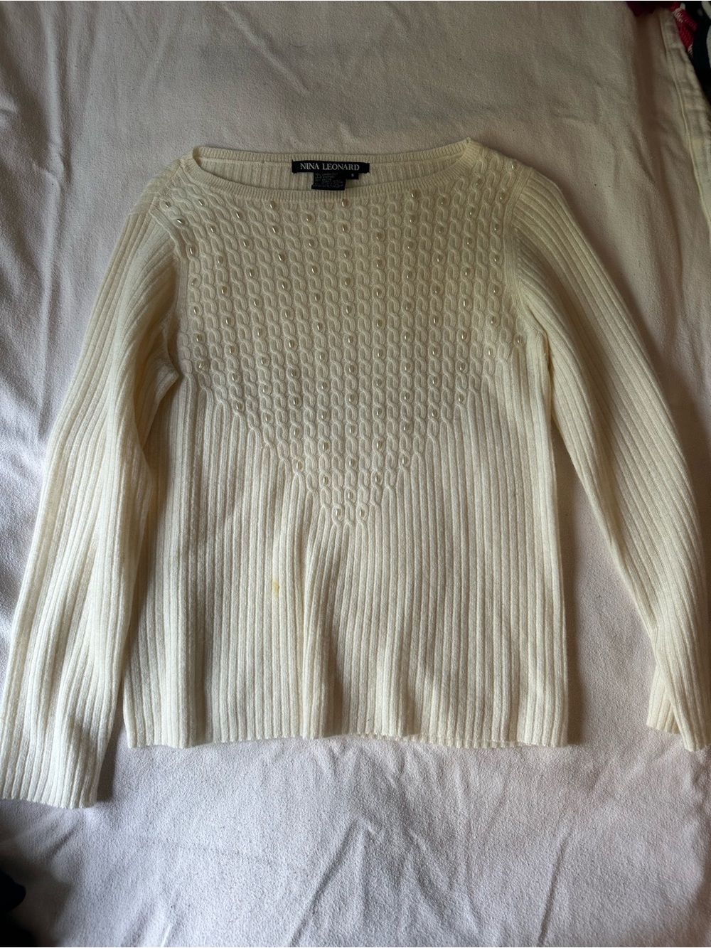 Vintage Women's Nina Leonard Cream Ribbed Knit Sweater